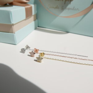 Mono uhan Sim Pop - Zvezdica s cirkoni in ketnico