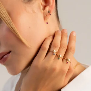 Prstan s srčkom in roza kamenčkom