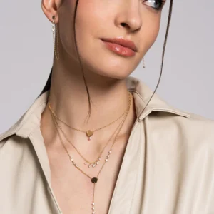 Kratka ogrlica s krogcem in belim cirkonom