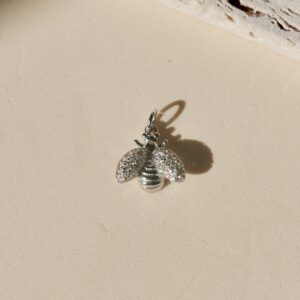 Obesek čebelica s cirkoni
