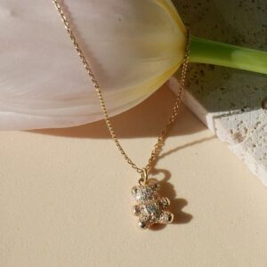 Obesek medvedek s cirkoni in srčkom- rumen