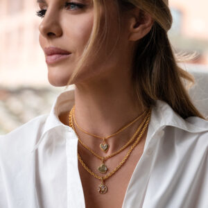 Kovinska ogrlica rumeni barvi - M