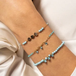 GIPSY CHIC - elastična zapestnica z modrimi ahati kamni