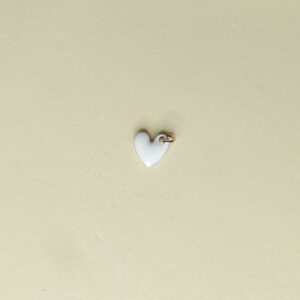 Obesek emajliran bel srček XS - rožnat