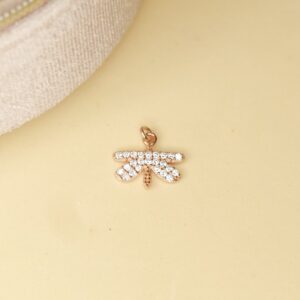 Obesek kačji pastir s cirkoni - rožnat