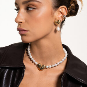 BOLD HEART ogrlica s perlami in srčkom - rumena