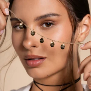 CHARMBAR obesek mala solzica za graviranje - rumen