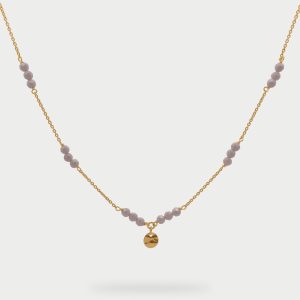 GIPSY CHIC - Kratka ogrlica z bež kamni in obeskom - rumena