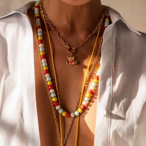 CHARM BAR dolga ogrlica Ibiza s pisanimi bunkicami - rumena